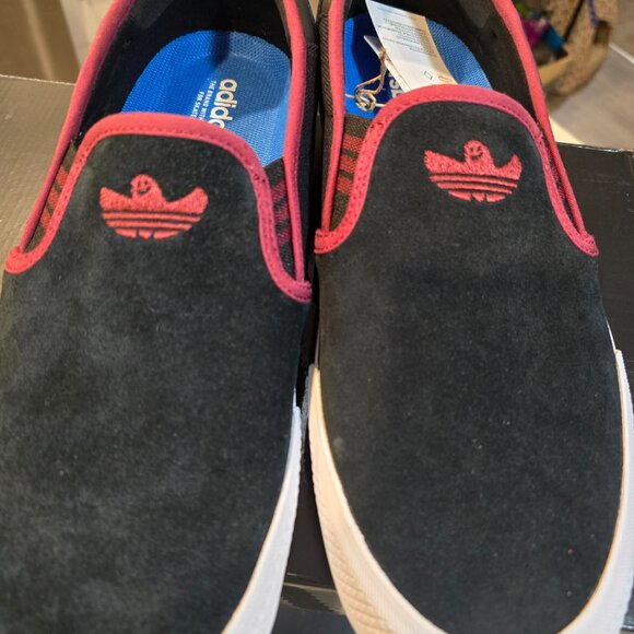 Adidas Shmoofoil Skateboarding Shoes - Core Black / Shadow Red JQ1044 Mens 12 - Picture 4 of 16